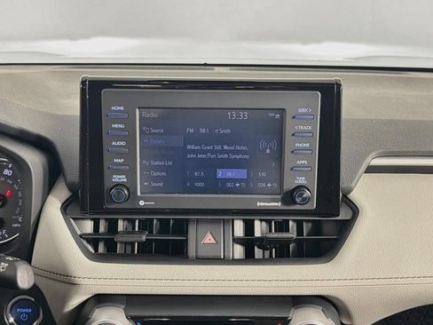 Used 2022 Toyota RAV4 XLE w/ XLE Grade Weather Package AWD/4WD image 15