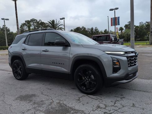 Used 2026 Chevrolet Equinox LT w/ Convenience Package II image 2