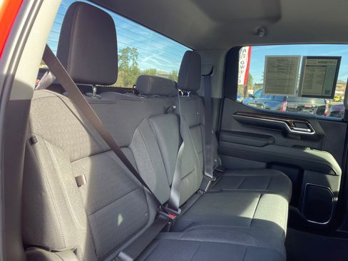 Used 2024 GMC Sierra 1500 Elevation image 23