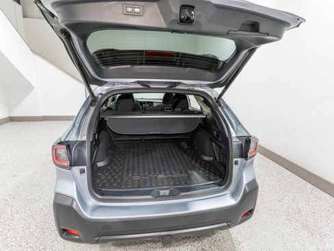 Used 2024 Subaru Outback Premium image 30