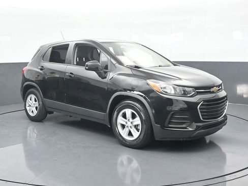 Used 2020 Chevrolet Trax LS image 8