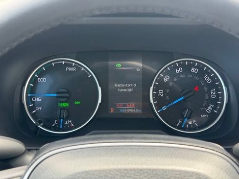 Certified 2022 Toyota RAV4 XLE Premium AWD/4WD image 30