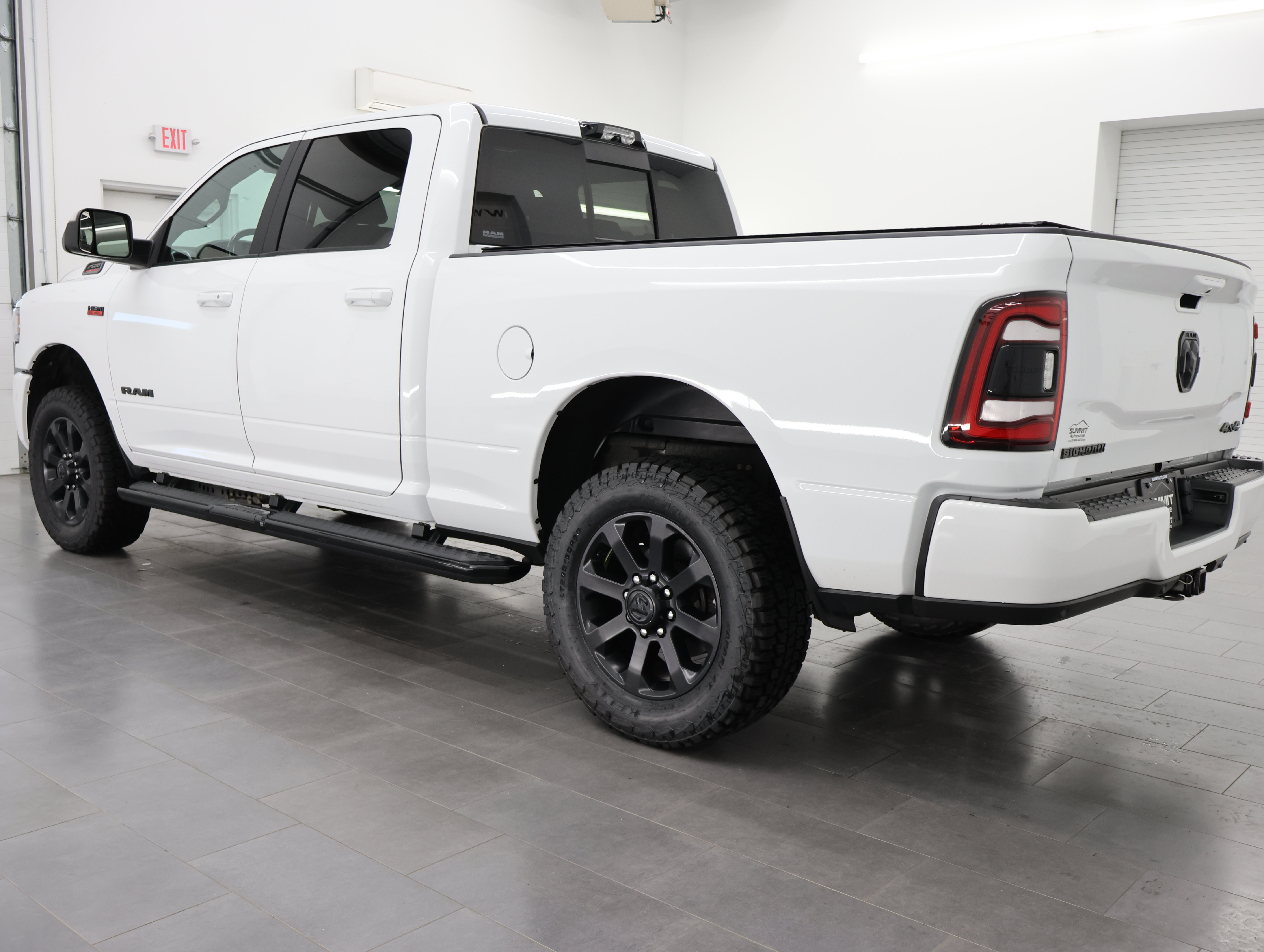 Used 2022 RAM 2500 Big Horn w/ Level C Equiment Group AWD/4WD image 6
