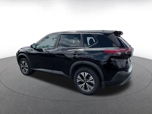 Used 2022 Nissan Rogue SV FWD image 9