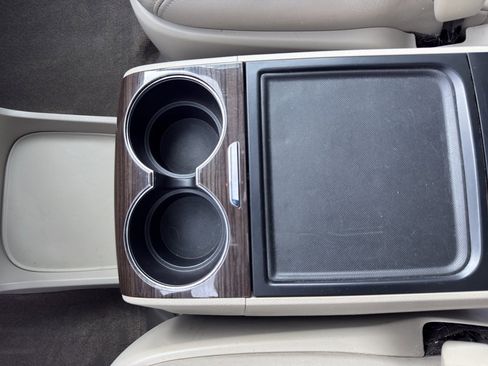 Used 2018 Toyota Sienna XLE w/ XLE Navigation Package image 17