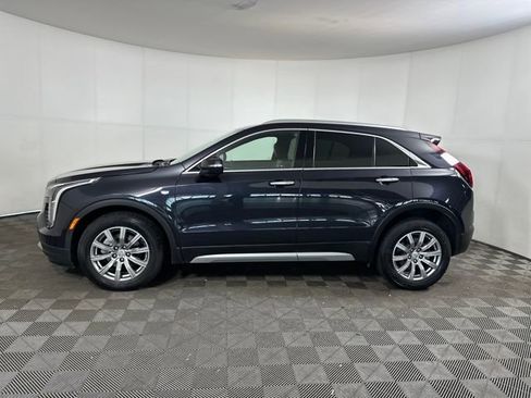 Used 2023 Cadillac XT4 Premium Luxury image 6