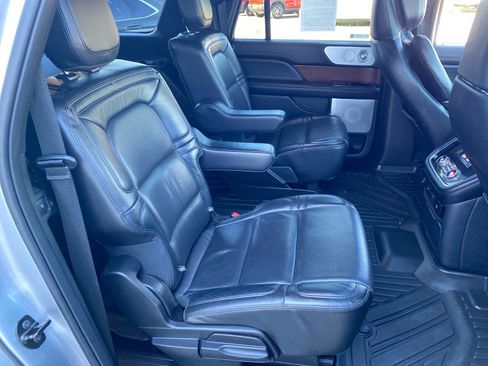 Used 2021 Lincoln Navigator L Reserve w/ Luxury Package AWD/4WD image 26