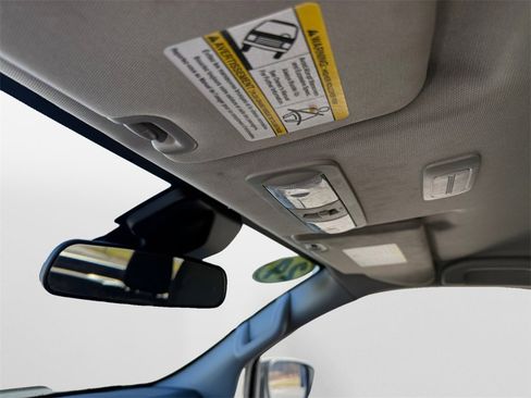 Certified 2024 Nissan Frontier SV image 27