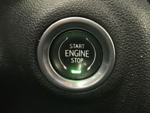 Used 2021 Chevrolet Silverado 1500 LT image 22