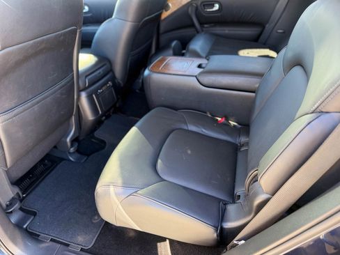 Used 2024 Nissan Armada SL w/ Captain's Chairs Package image 22
