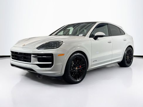 New 2026 Porsche Cayenne GTS image 1