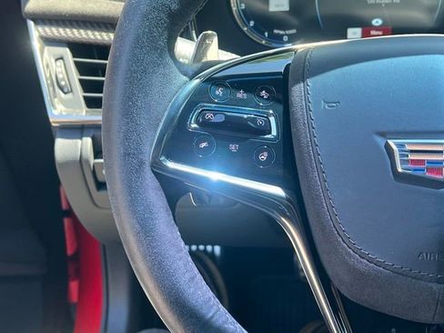 Used 2019 Cadillac CTS V w/ Luxury Package RWD image 25