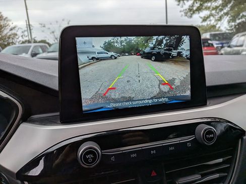 Used 2020 Ford Escape SE Sport image 25