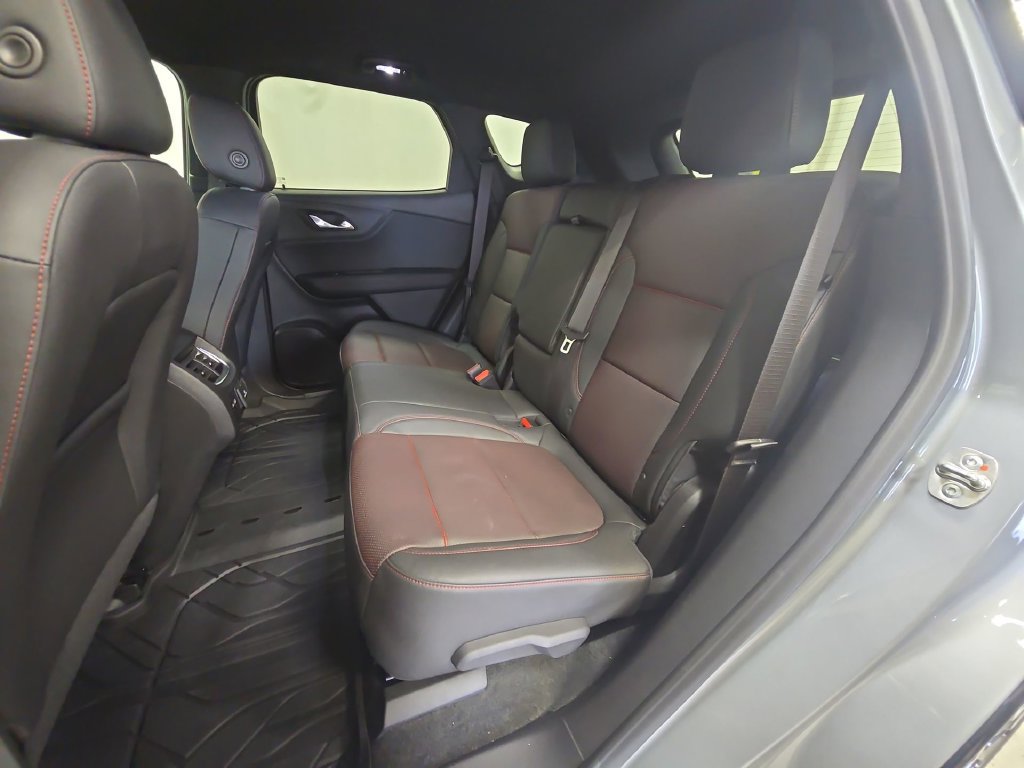 Certified 2024 Chevrolet Blazer RS w/ LPO, Floor Liner Package AWD/4WD image 33
