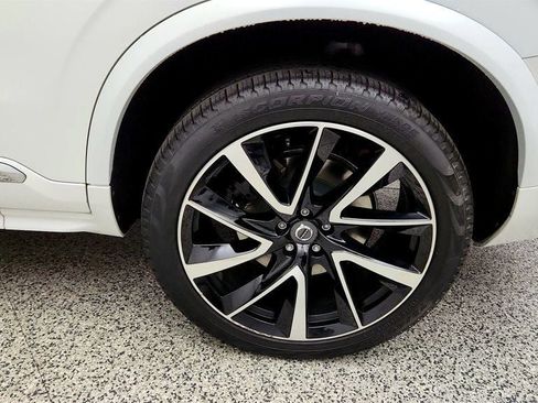 Used 2023 Volvo XC90 B5 Plus AWD/4WD image 9