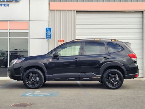 Used 2022 Subaru Forester Wilderness w/ Wilderness Package AWD/4WD image 9