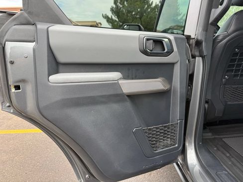 Used 2022 Ford Bronco Black Diamond AWD/4WD image 17