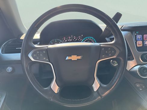 Used 2017 Chevrolet Suburban Premier RWD image 20