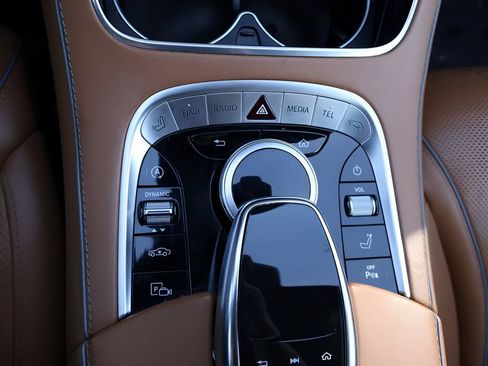 Used 2019 Mercedes-Benz S 560 Sedan image 33