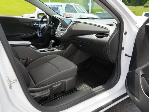 Used 2020 Chevrolet Malibu RS FWD image 29
