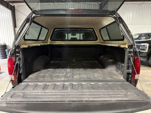 Used 2018 RAM 2500 Laramie w/ Sport Appearance Group AWD/4WD image 10