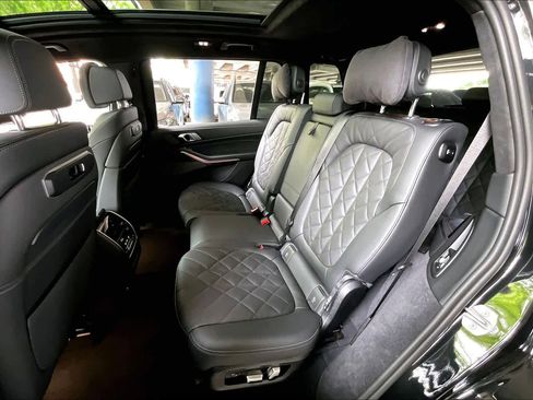 Used 2026 BMW X7 xDrive40i AWD/4WD image 19