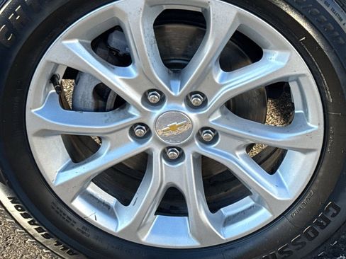 Used 2018 Chevrolet Equinox LT image 9