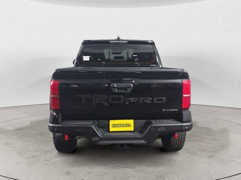 Used 2025 Toyota Tacoma TRD Pro AWD/4WD image 4