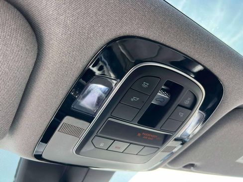 Used 2022 Hyundai Santa Fe Limited image 33