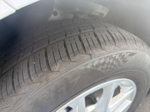Used 2024 Chevrolet Equinox LT AWD/4WD image 33