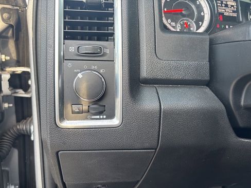 Used 2024 RAM 1500 Classic SLT AWD/4WD image 39