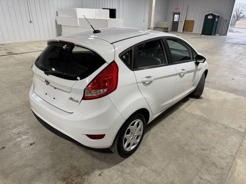 Used 2013 Ford Fiesta S image 32