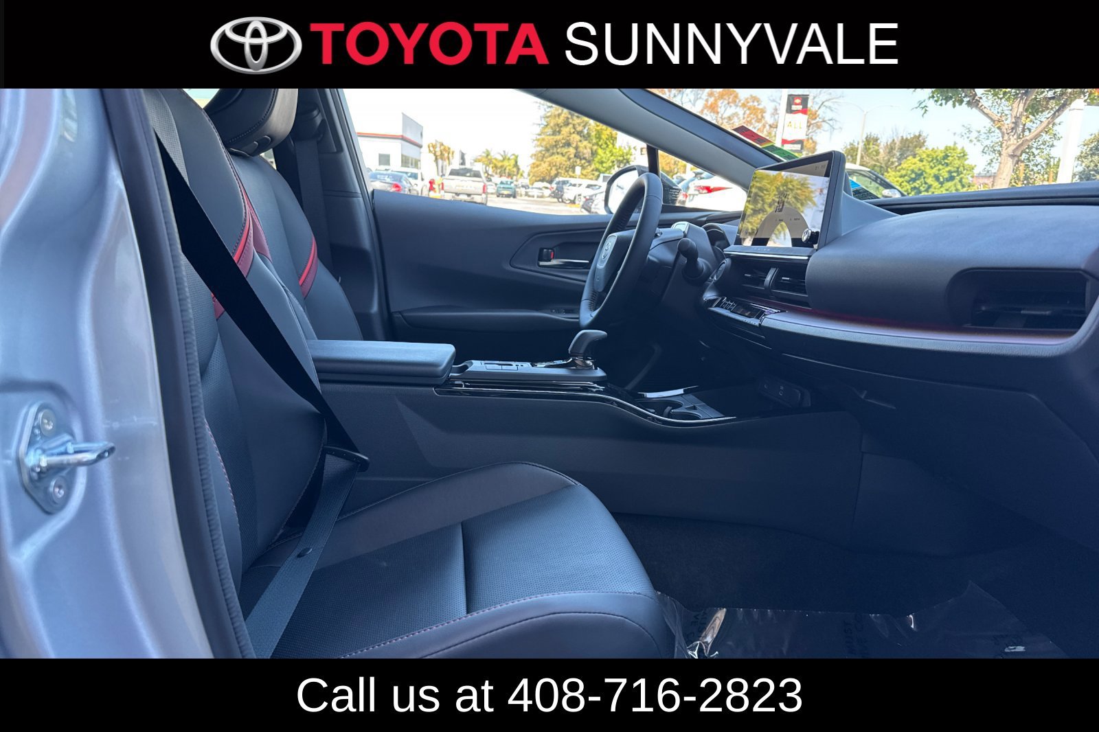 Used 2026 Toyota Prius Plug-In Hybrid w/ Limited Premium Package FWD image 28