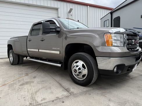 Used 2012 GMC Sierra 3500 SLT AWD/4WD image 2