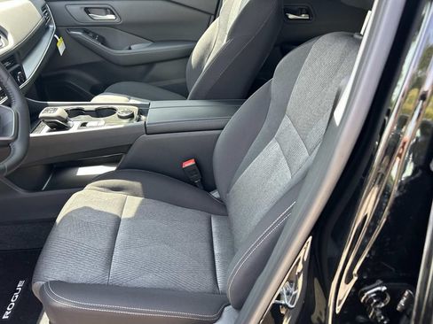 New 2026 Nissan Rogue SV AWD/4WD image 16