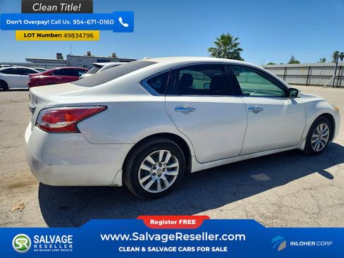 Used 2014 Nissan Altima 2.5 S w/ Display Audio Package FWD image 4