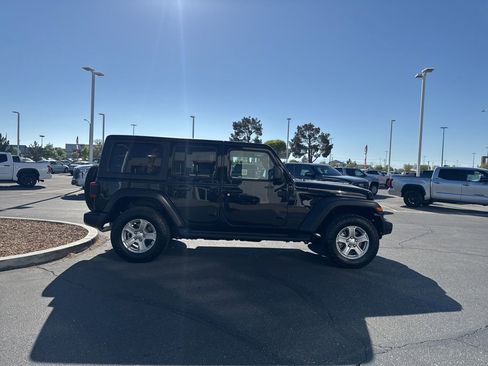 Used 2022 Jeep Wrangler Unlimited Sport image 5