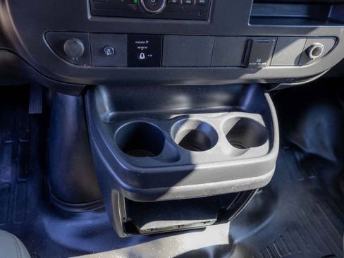 Used 2015 GMC Savana 3500 LS w/ Chrome Appearance Package image 22