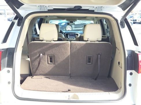 Used 2017 GMC Acadia Denali w/ Technology Package image 7