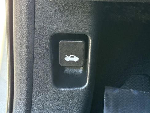 Used 2021 Honda Civic Touring image 44