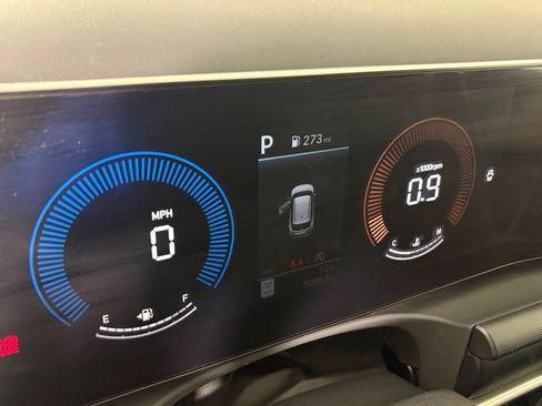 Used 2025 Hyundai Tucson SEL FWD image 22