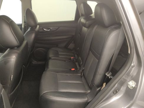 Used 2017 Nissan Rogue SL w/ SL Premium Package image 18