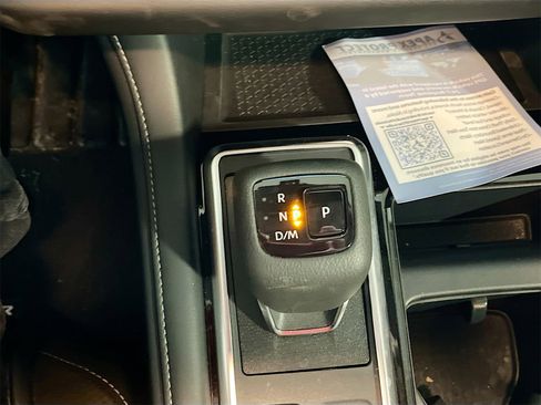 Used 2023 Nissan Pathfinder SL image 17