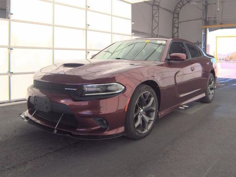 Used 2019 Dodge Charger GT RWD image 2