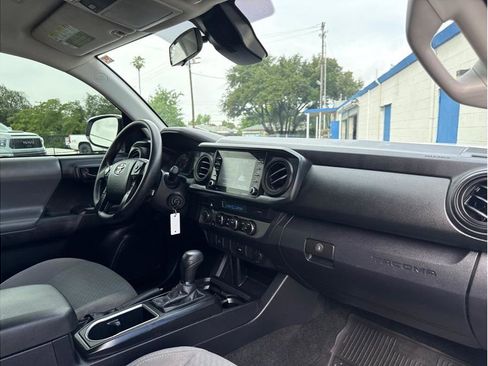 Used 2022 Toyota Tacoma SR AWD/4WD image 22