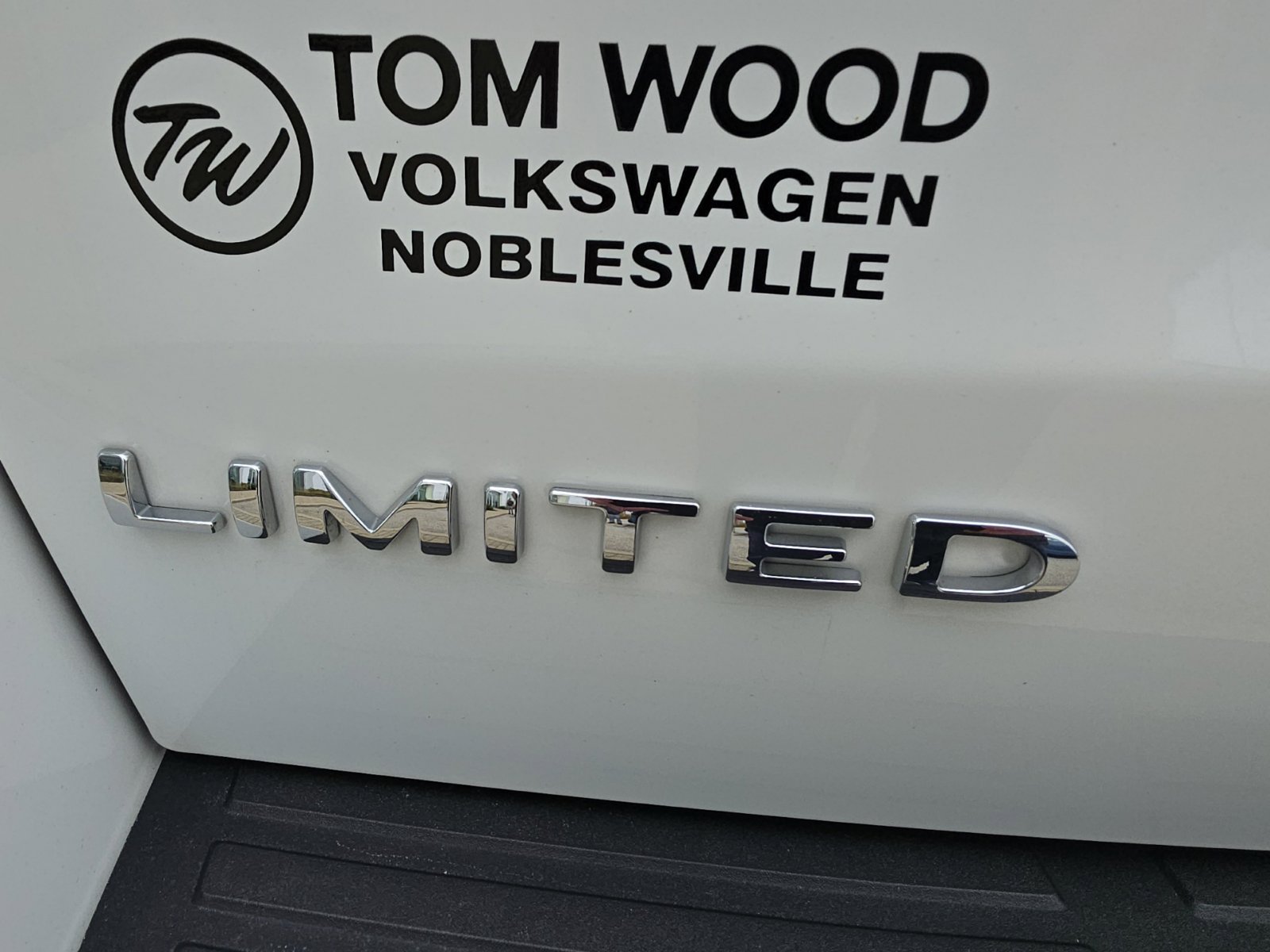 Used 2023 Ford Expedition Limited AWD/4WD image 12