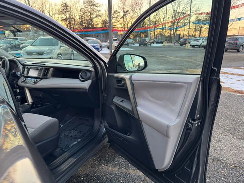 Used 2013 Toyota RAV4 XLE image 16
