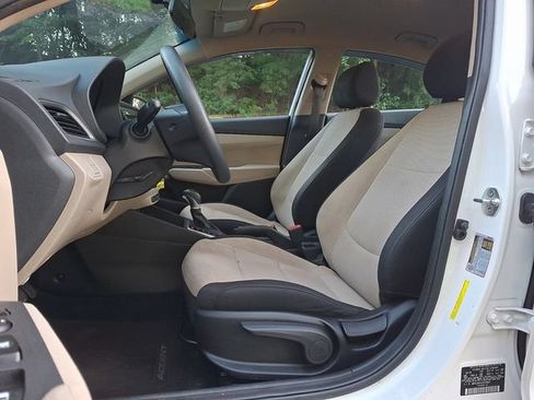 Used 2018 Hyundai Accent SE FWD image 13