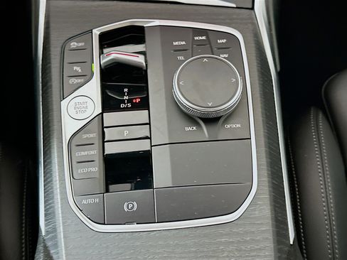Used 2025 BMW 330i Sedan RWD image 25