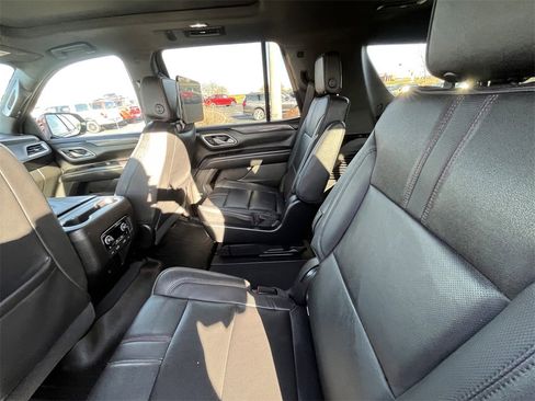 Used 2021 Chevrolet Tahoe RST w/ Luxury Package image 22
